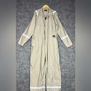Red Wing Men's Coveralls 52-R Khaki Industrial Long Sleeve Workwear